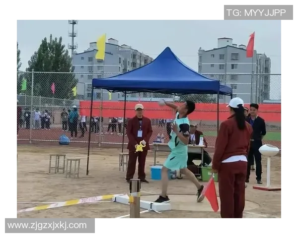 足球巨星们齐聚一堂致敬李小龙传承武术精神与运动激情